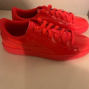 Brand new Puma sneakers
